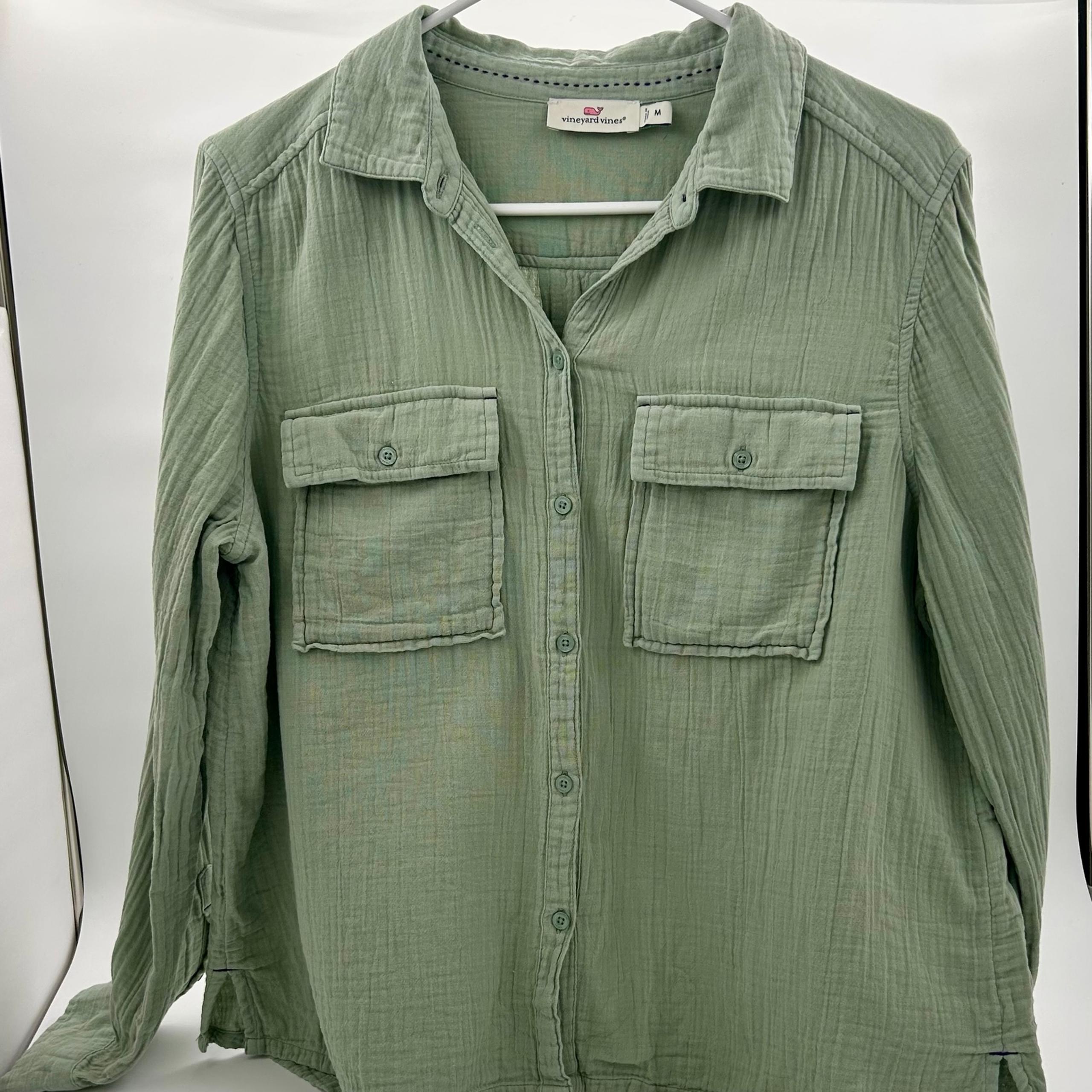 Vineyard Vines Women’s Gauze Camp Button Down Shirt Size Medium EUC
