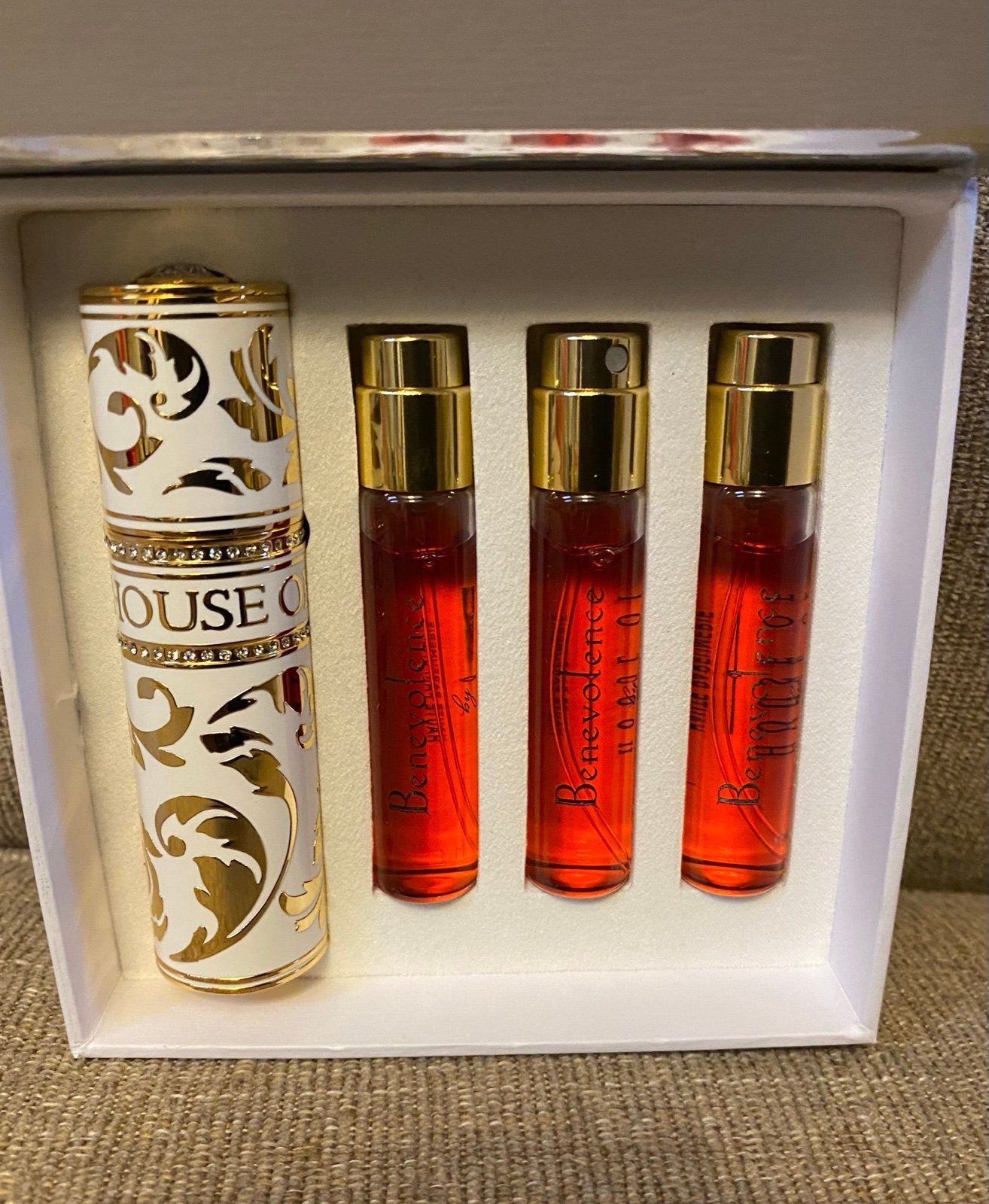 BNIB House of Sillage Benevolence travel Sprays 4 - 8mL + White Designer Case