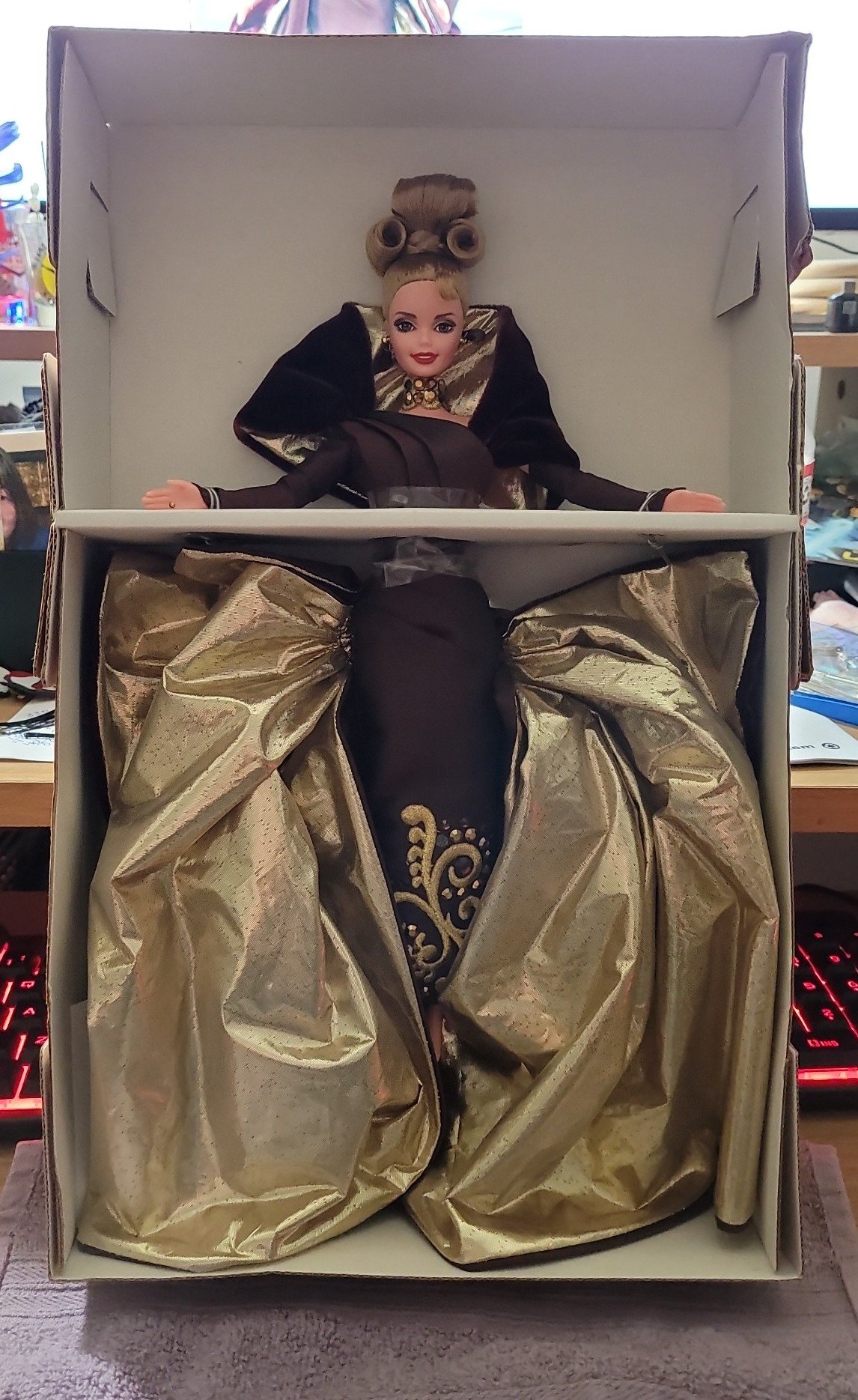 1996 Couture Barbie Doll : Collectors Edition: First in the Series