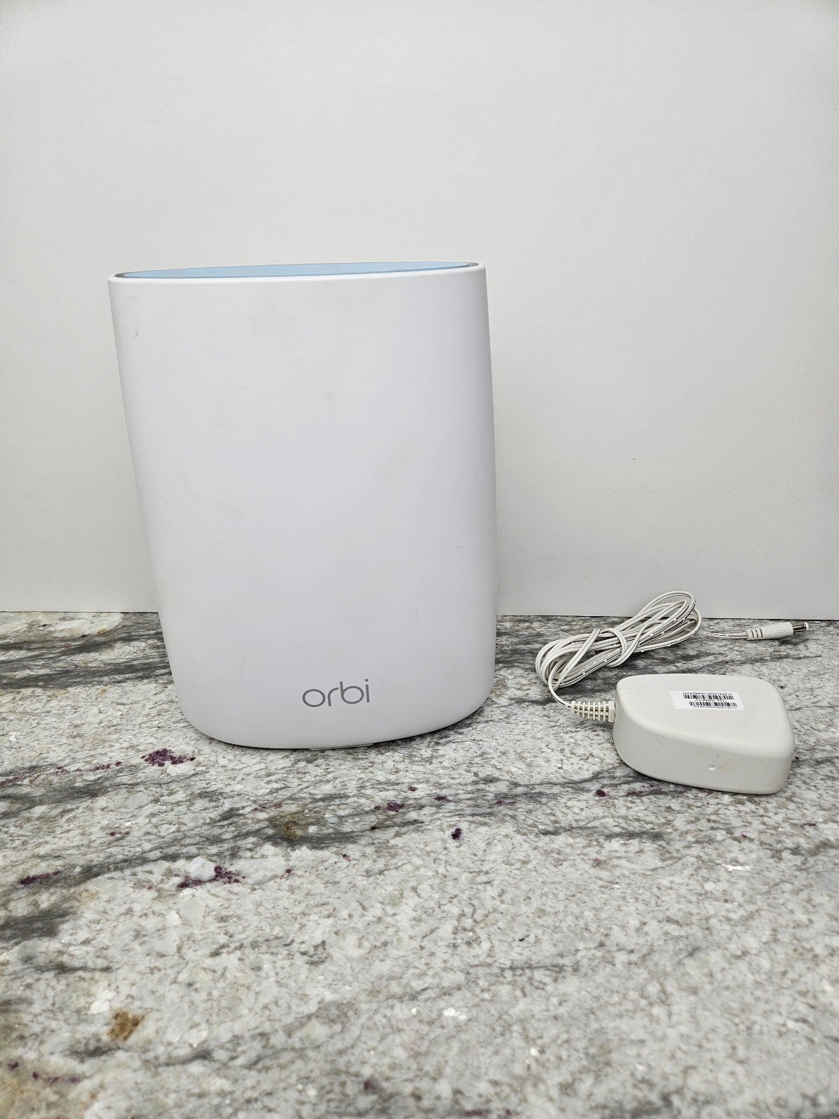 Netgear orbi lbr20 LTE cellular router