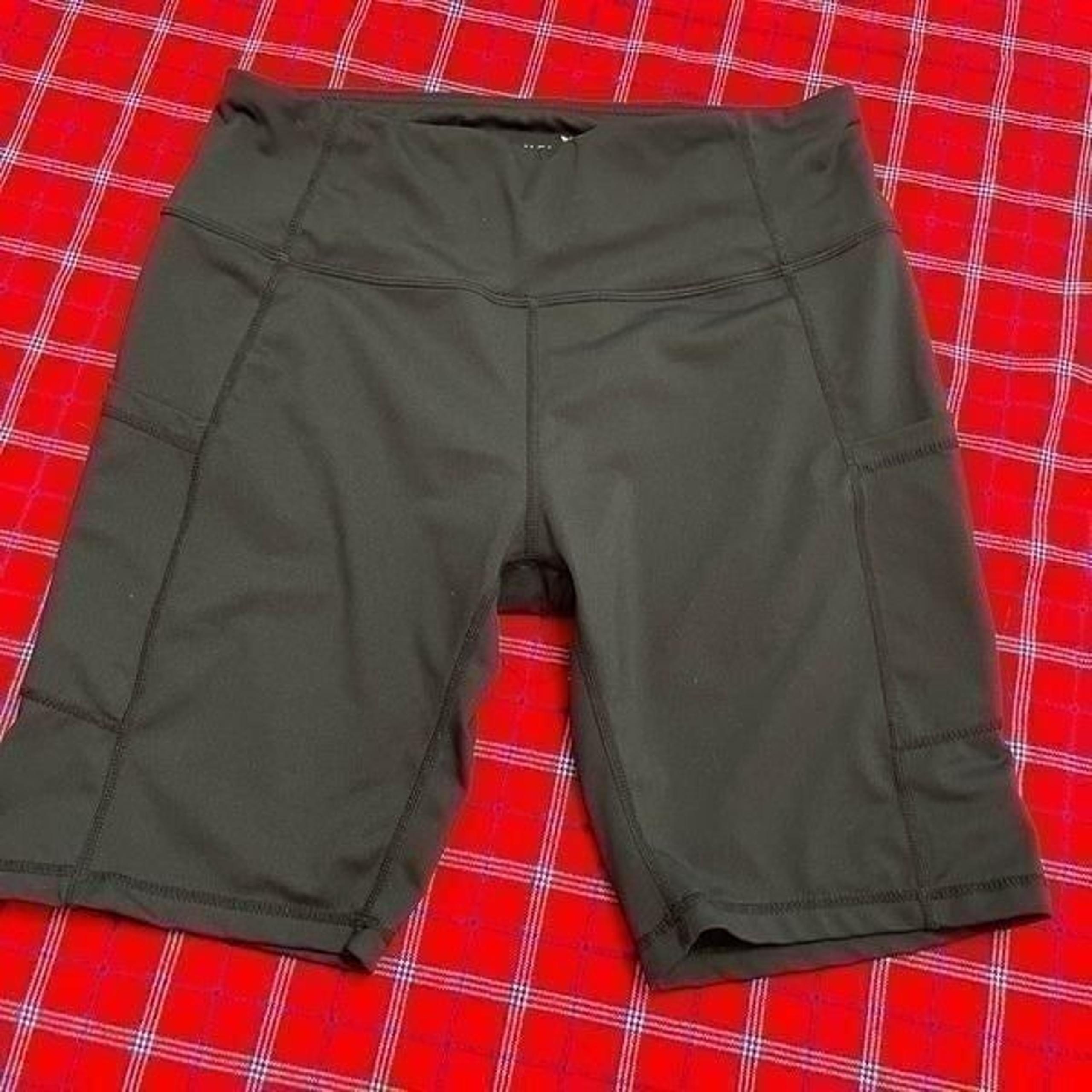 BALEAF Women’s Black Polyester Biker Shorts Pockets Size Large