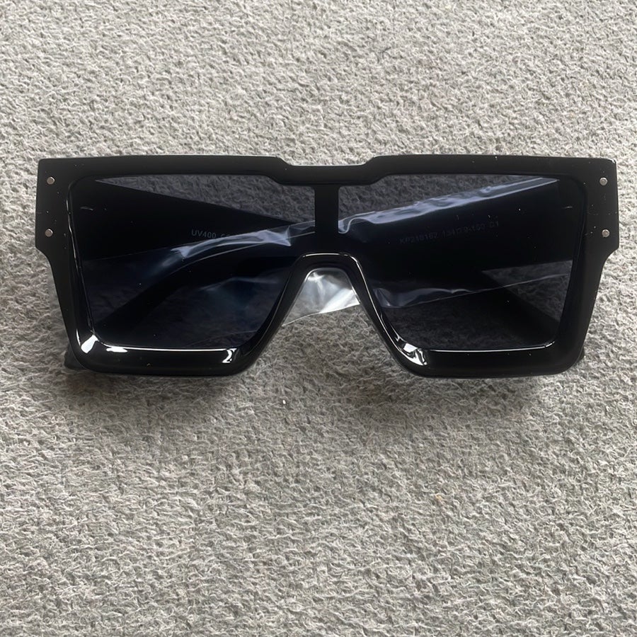 Black mens oversized sunglasses *NEW*