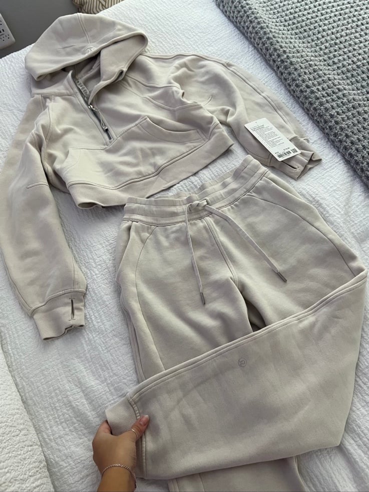 Lululemon Scuba set