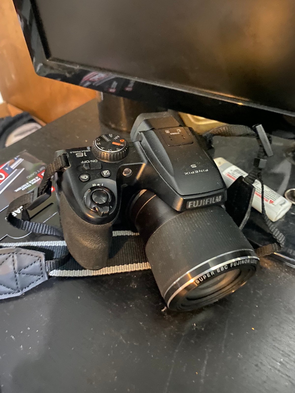 Fujifilm FinePix S9200 Digital Camera
