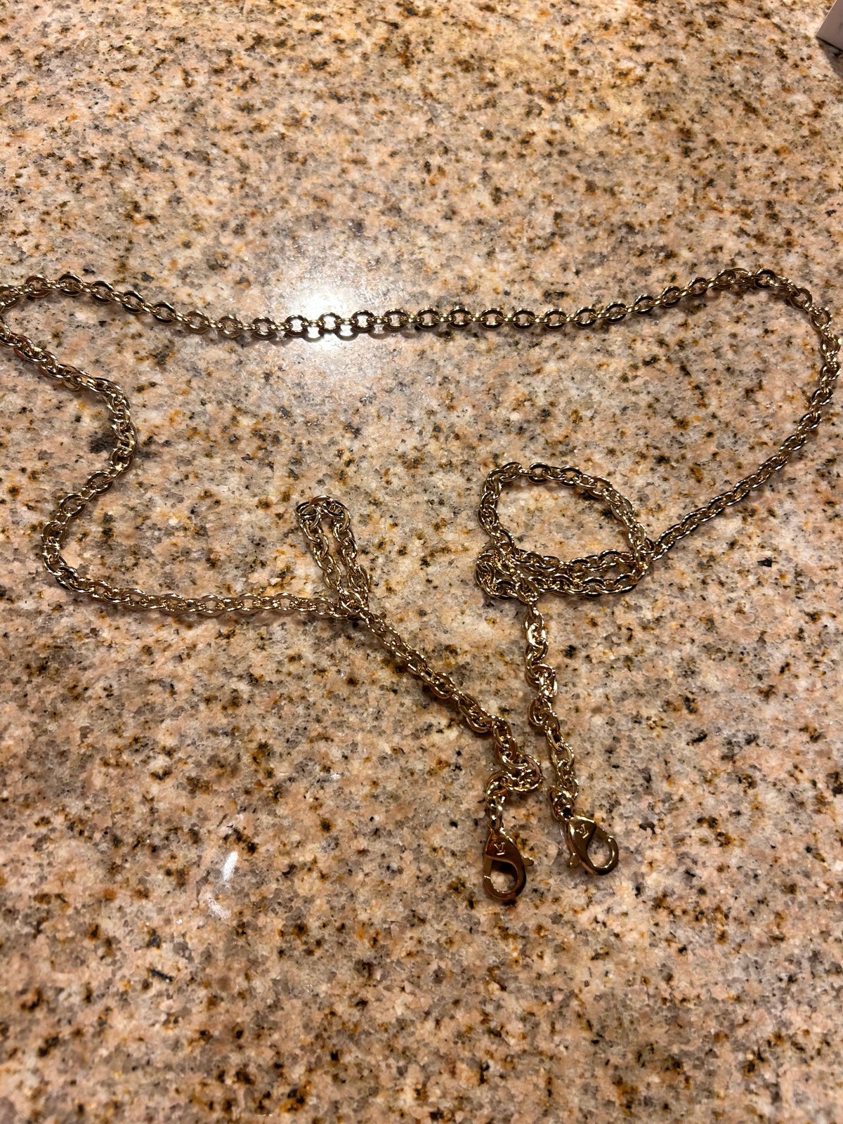 Louis Vuitton chain strap shoulder bags