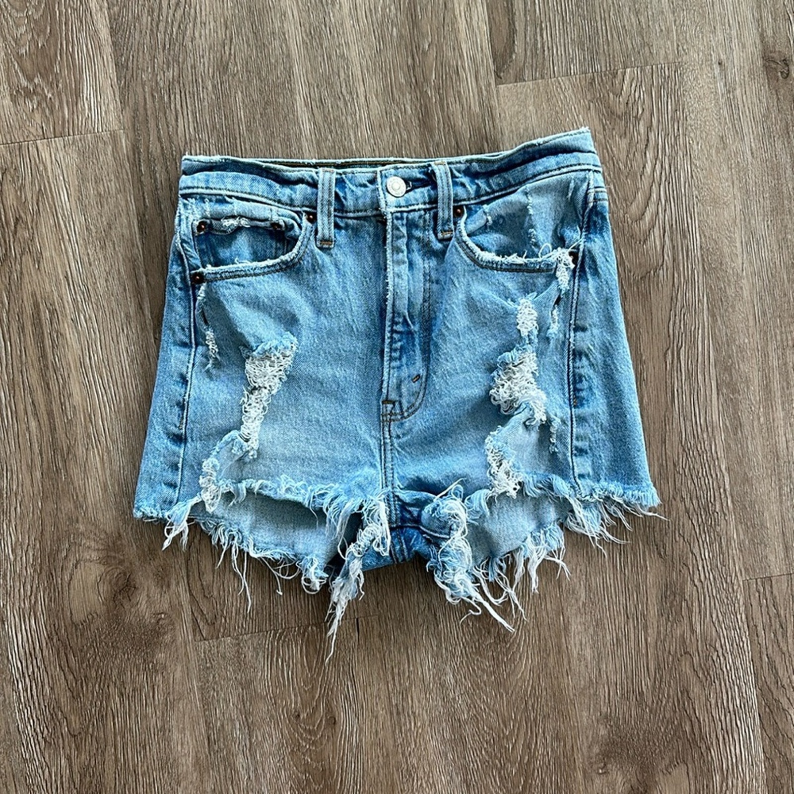 Abercrombie & Fitch High Rise Mom Short