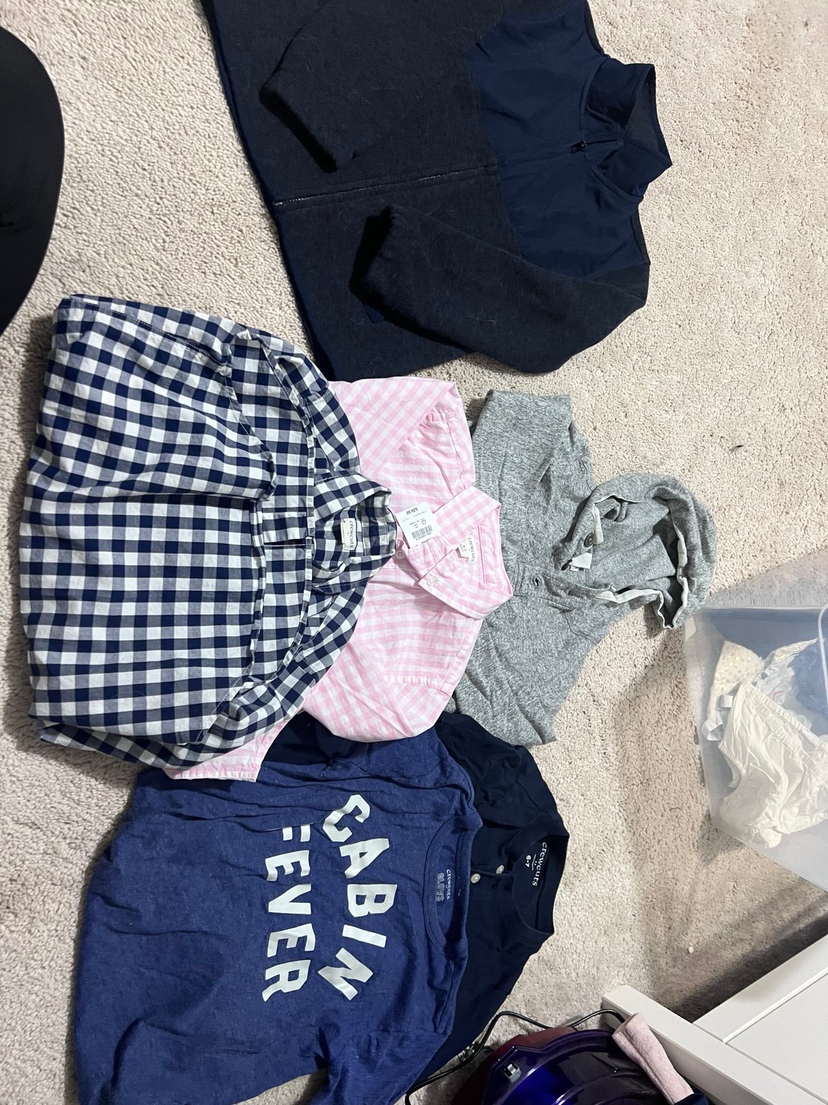 Boys winter crew cuts lot size 6-7