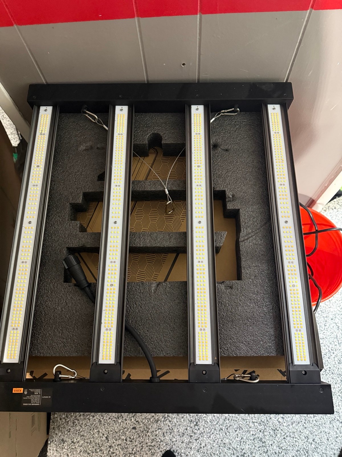 On hold*****Ac infinity ion frame 3x3 300w
