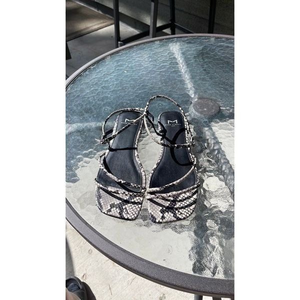 Marc Fisher Ltd. Women’s size 8 leather, snakeskin well made brand fun sandals.