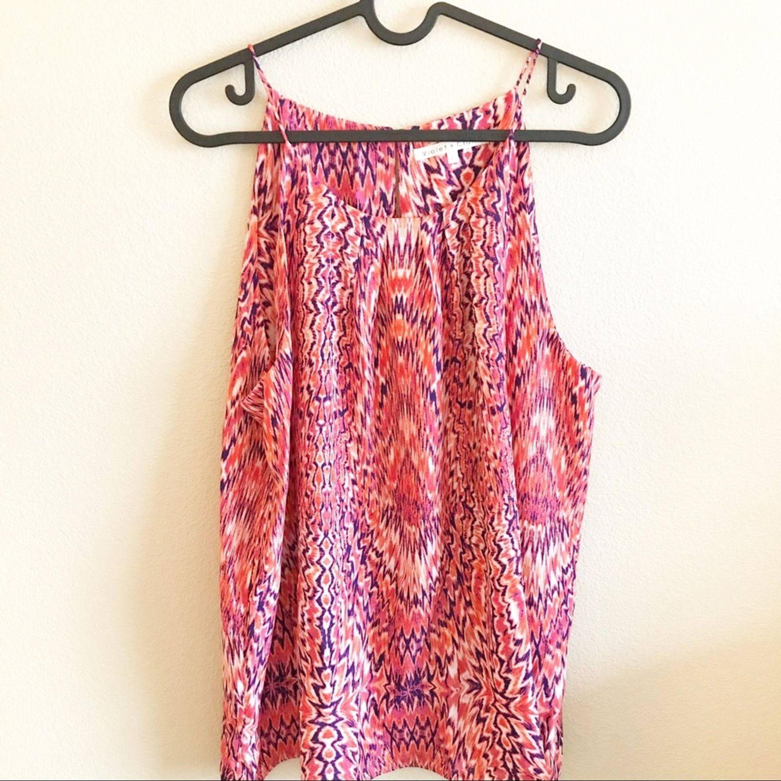 Violet + Claire Geometric Tank Top Large