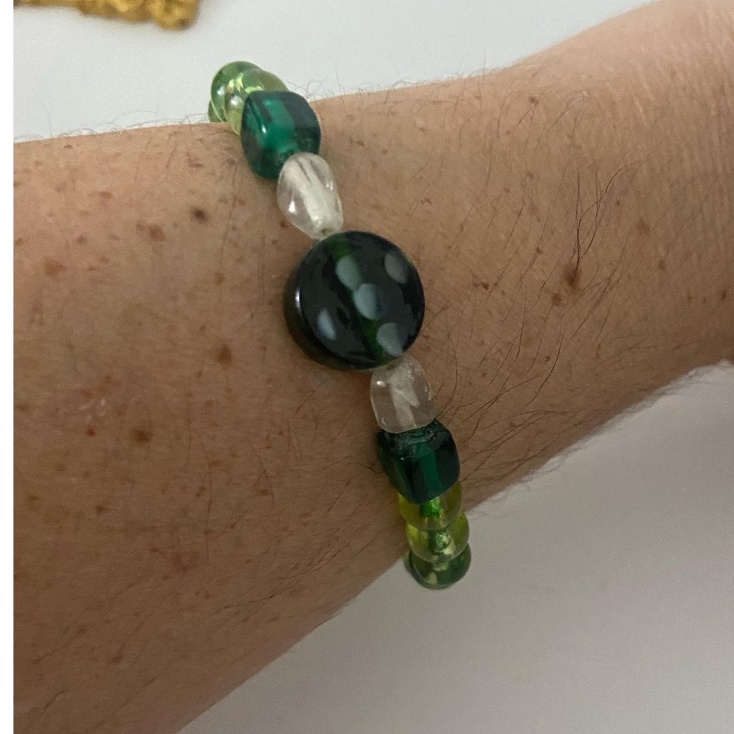 Green glass bead bracelet