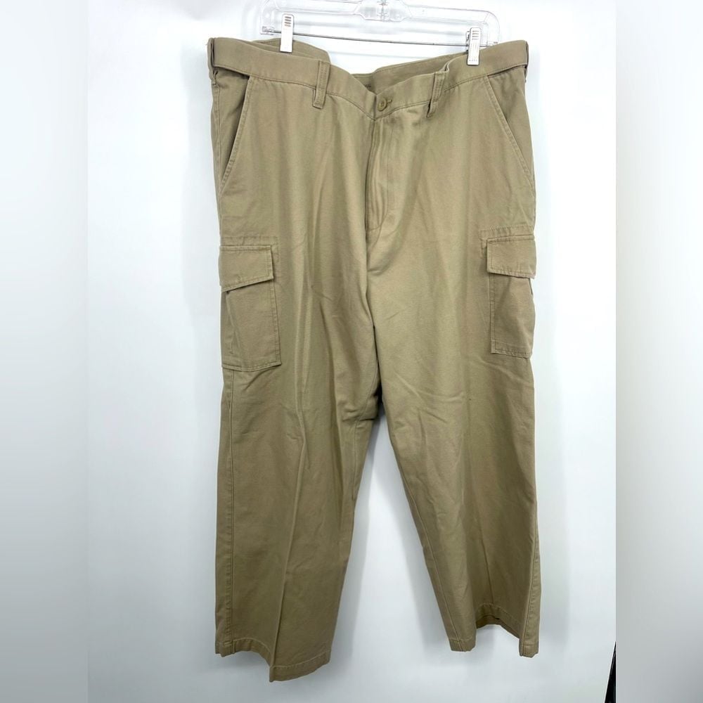 Croft and barrow classic fit tan cargo pants size 44X30