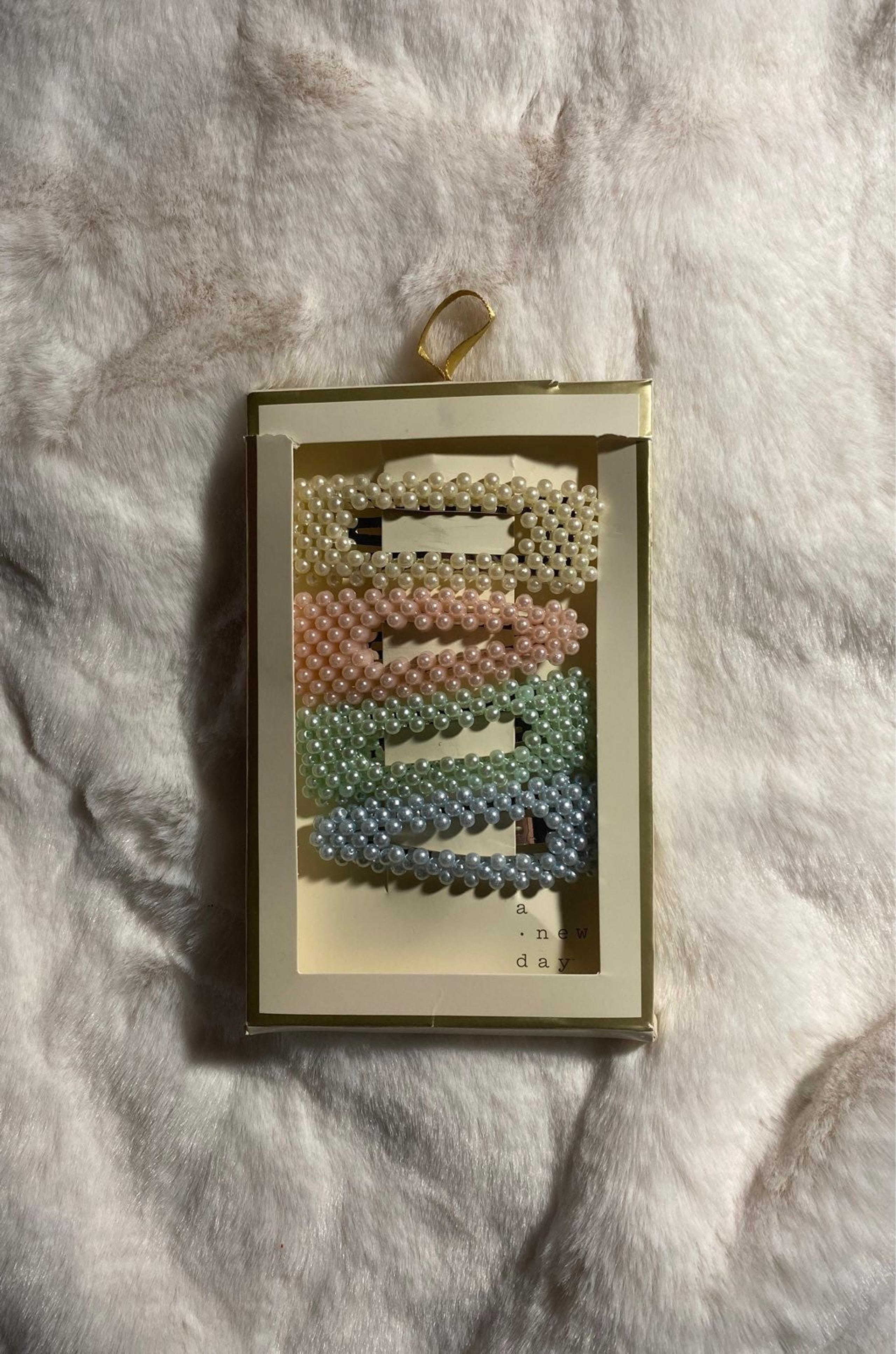 hair clips