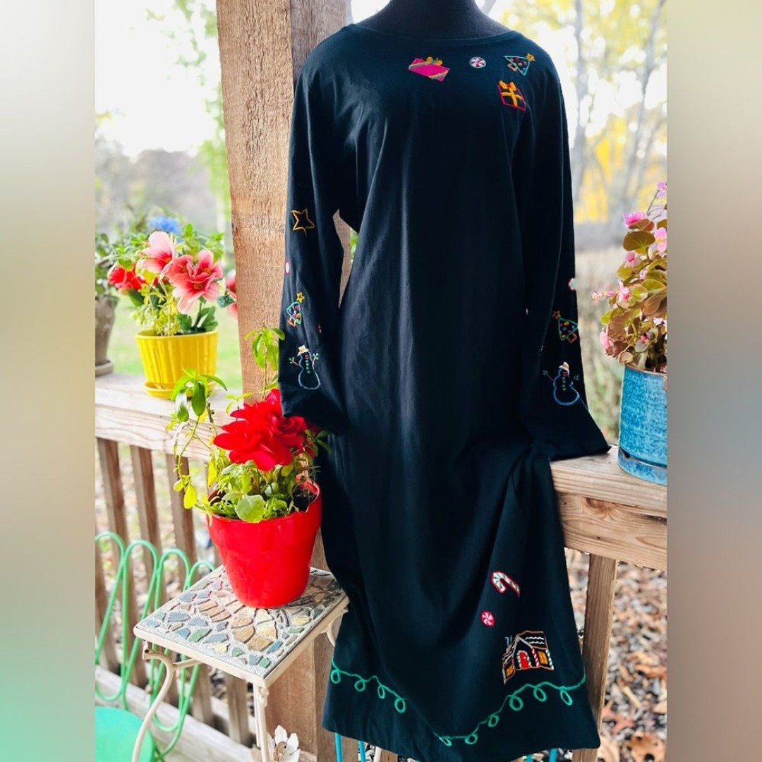 Vintage Michael Simon Holiday Embroidered Christmas Design Black Cotton Dress