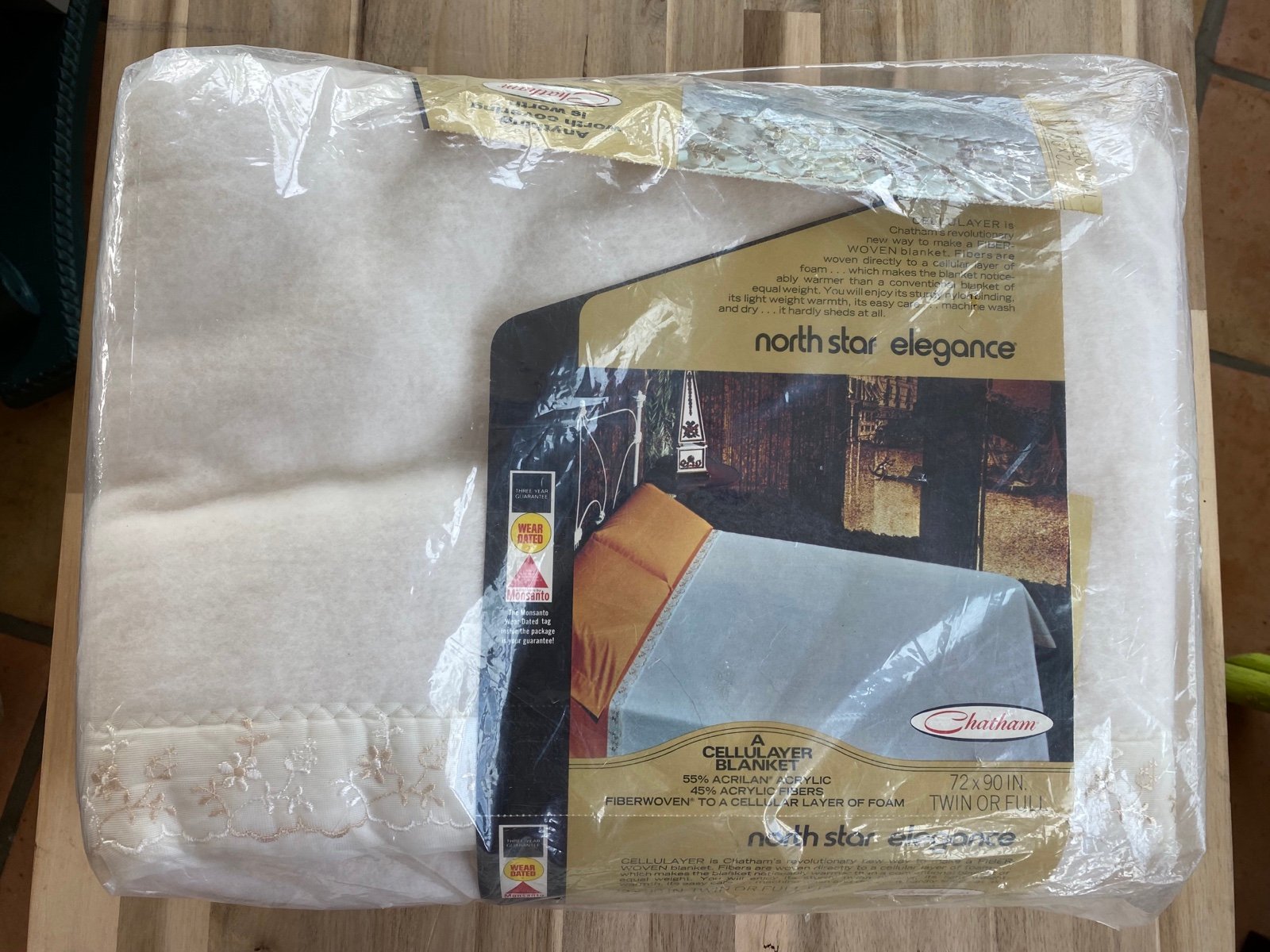 North Star Chatham Cellulayer Blanket Satin Floral Trim Cream 72 x 90 Twin Full