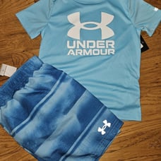 NWT Under Armour swim set size 4