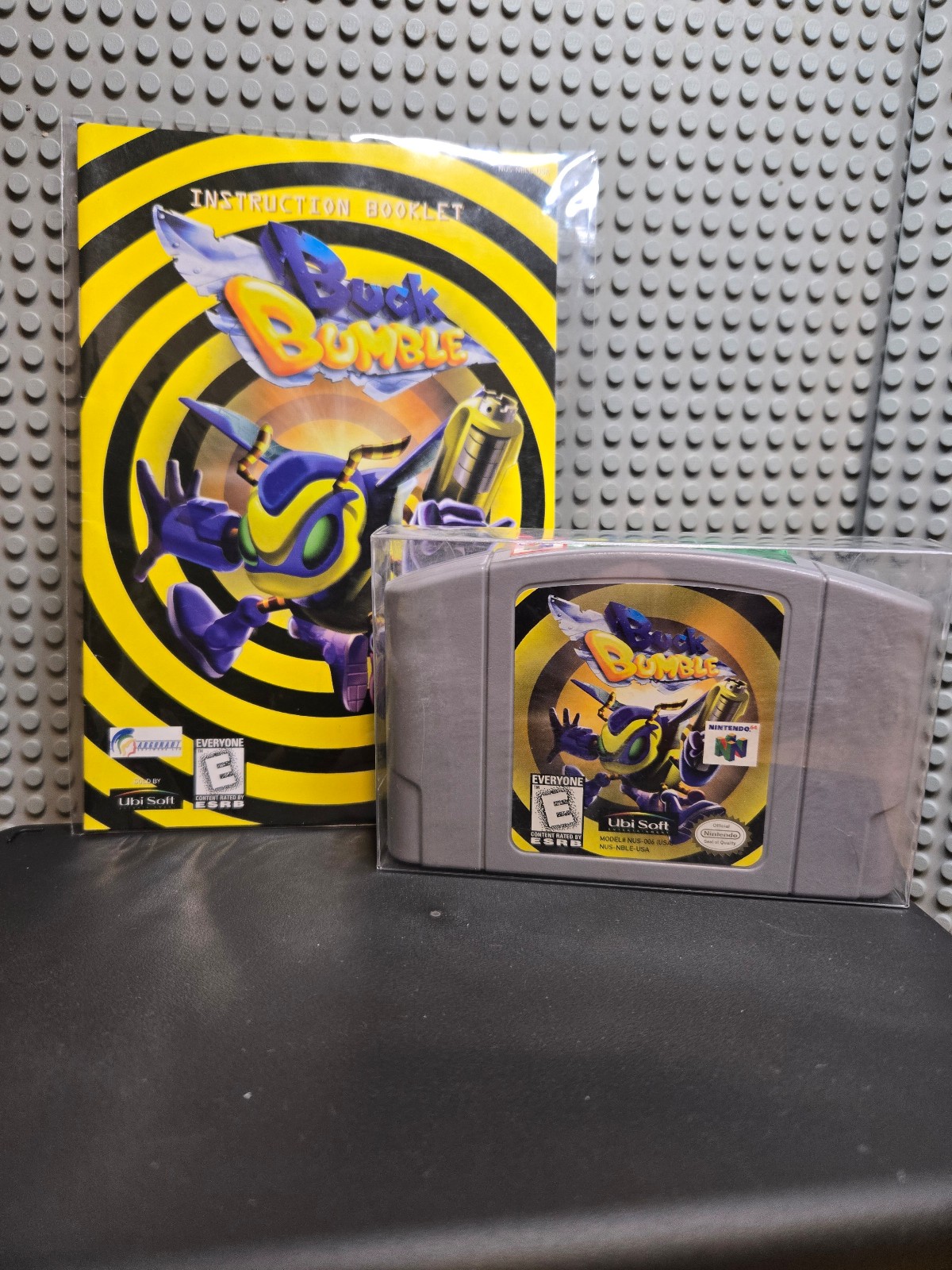 Buck bumble N64 w/manual-Authentic