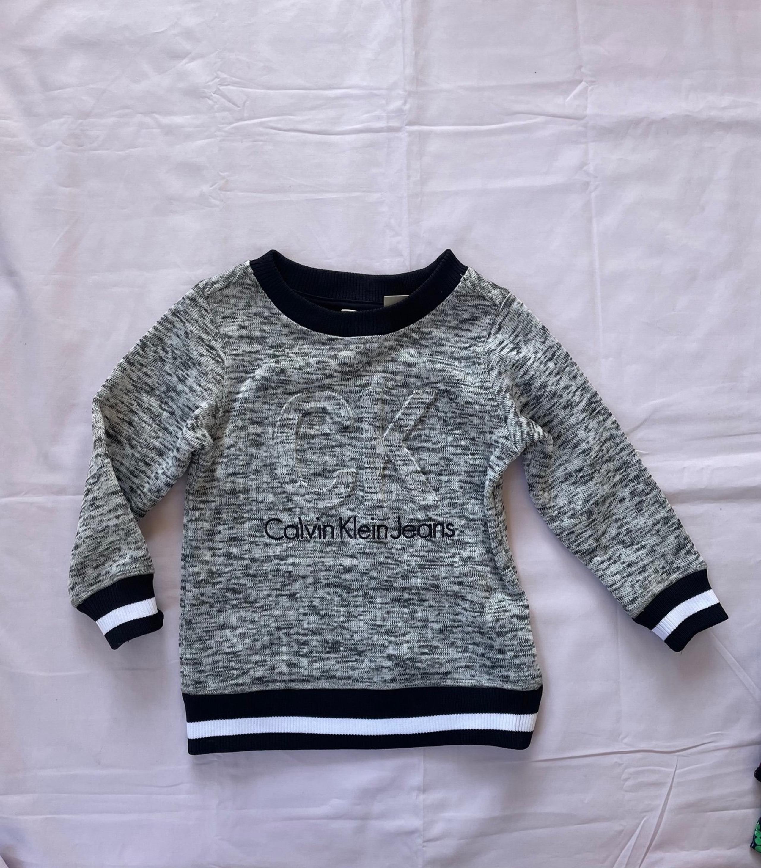 Calvin Klein toddler Pullover sweater size 3T