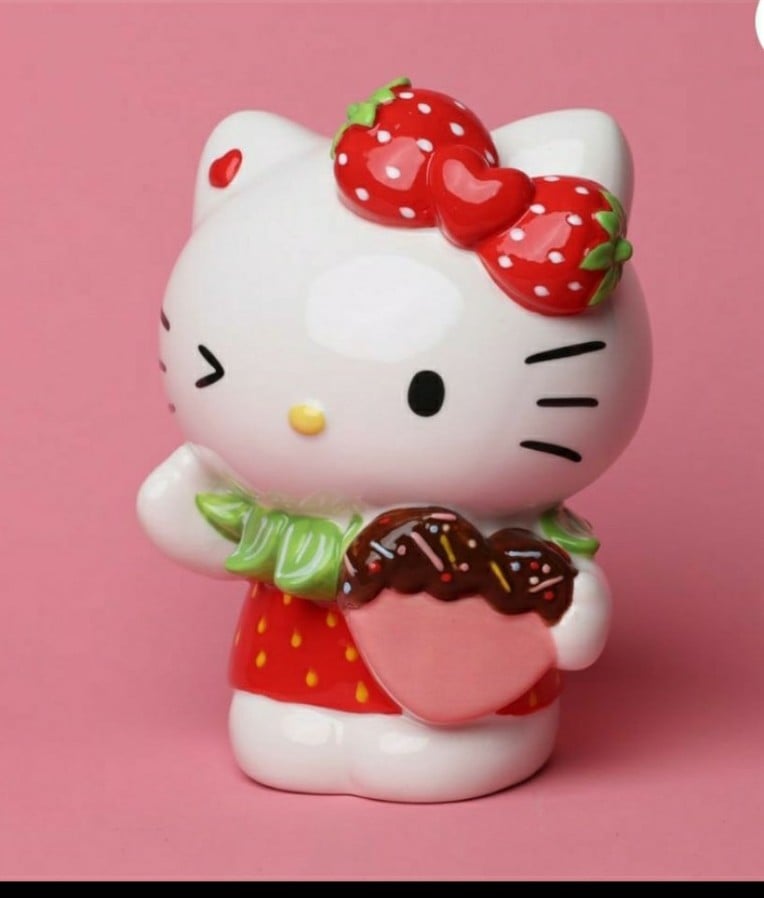 Hello Kitty blue sky strawberry cermaic