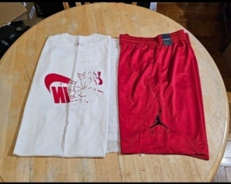 JORDAN WHITE SHIRT - SHORTS SET L