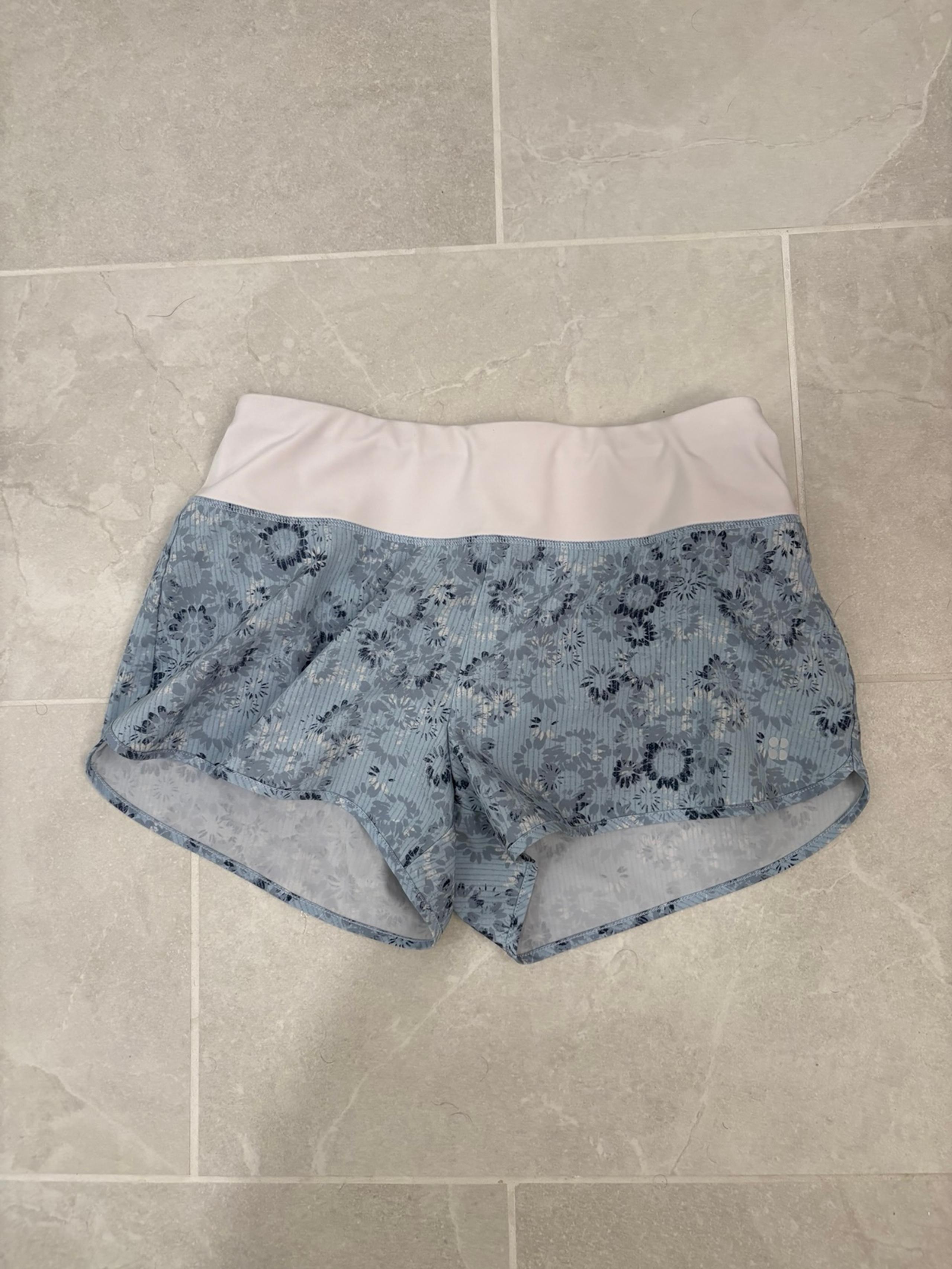Sweaty Betty Blue White Floral Time Trial Run Shorts Size Small