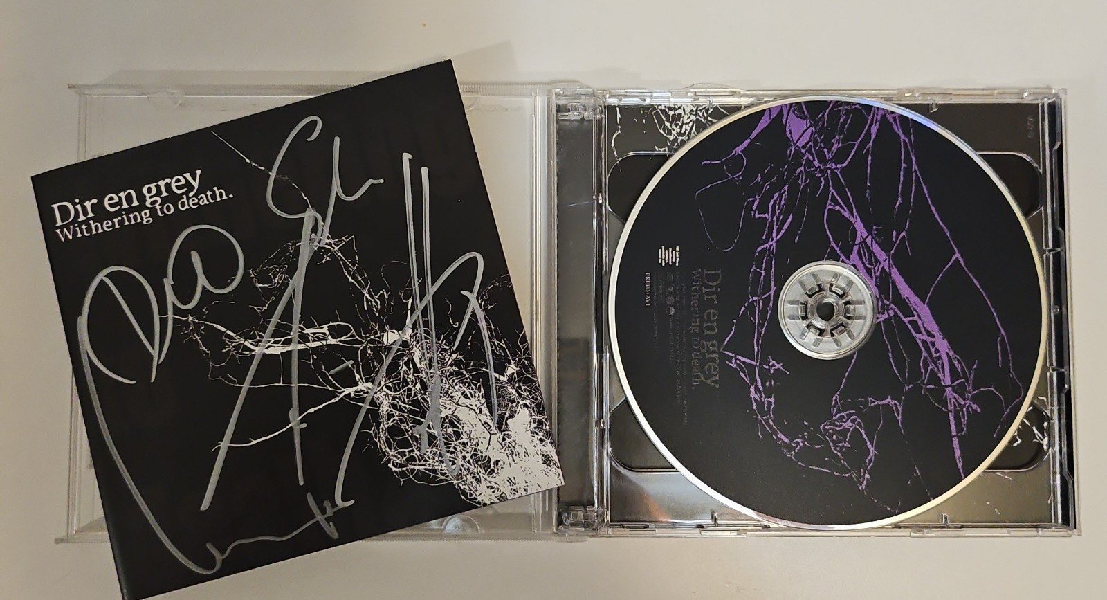 Dir En Grey – Withering To Death CD and DVD (signed!)
