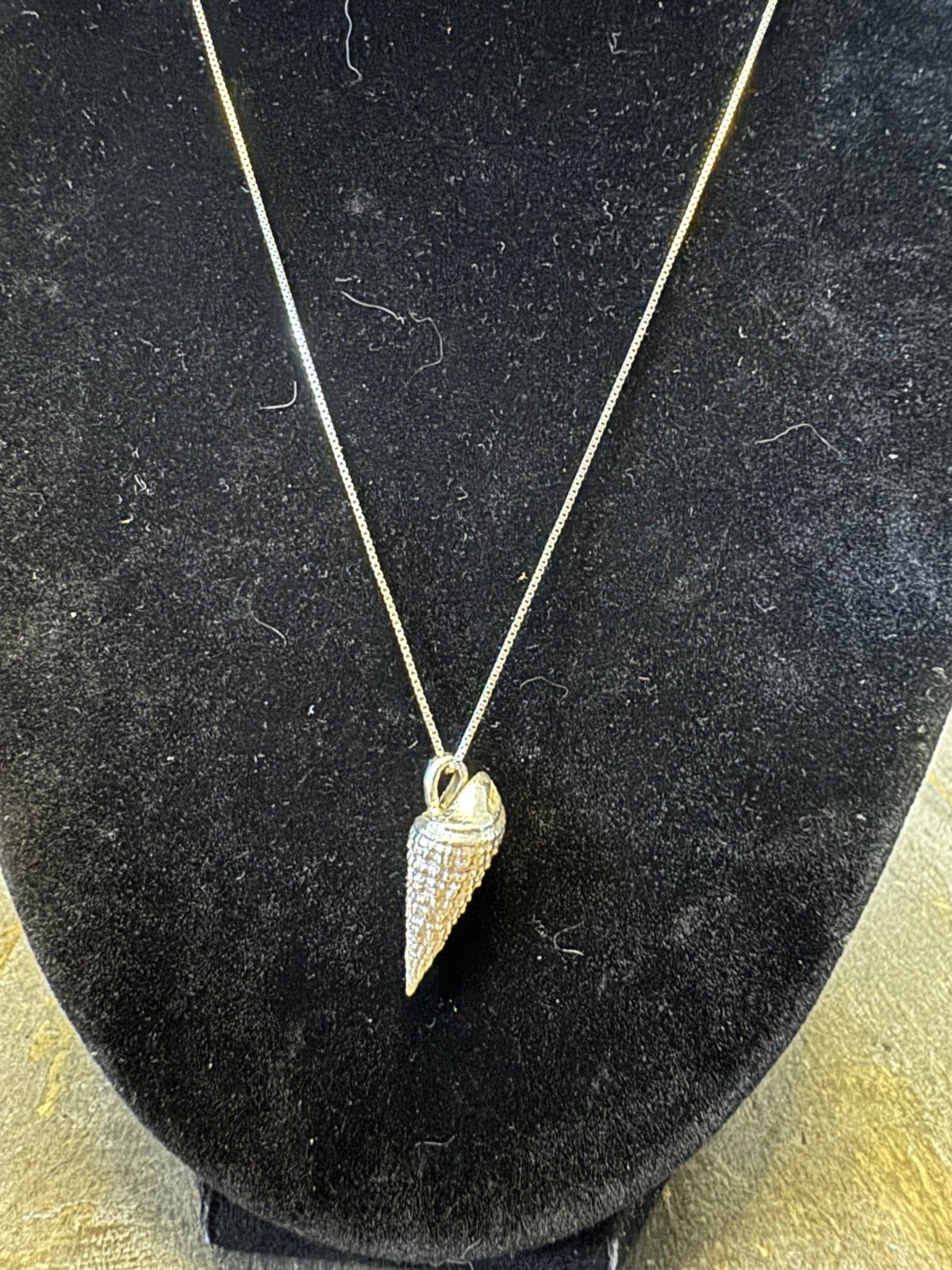 Sterling Silver Conch Shell Pendant Necklace 18” 925 Italy box style chain