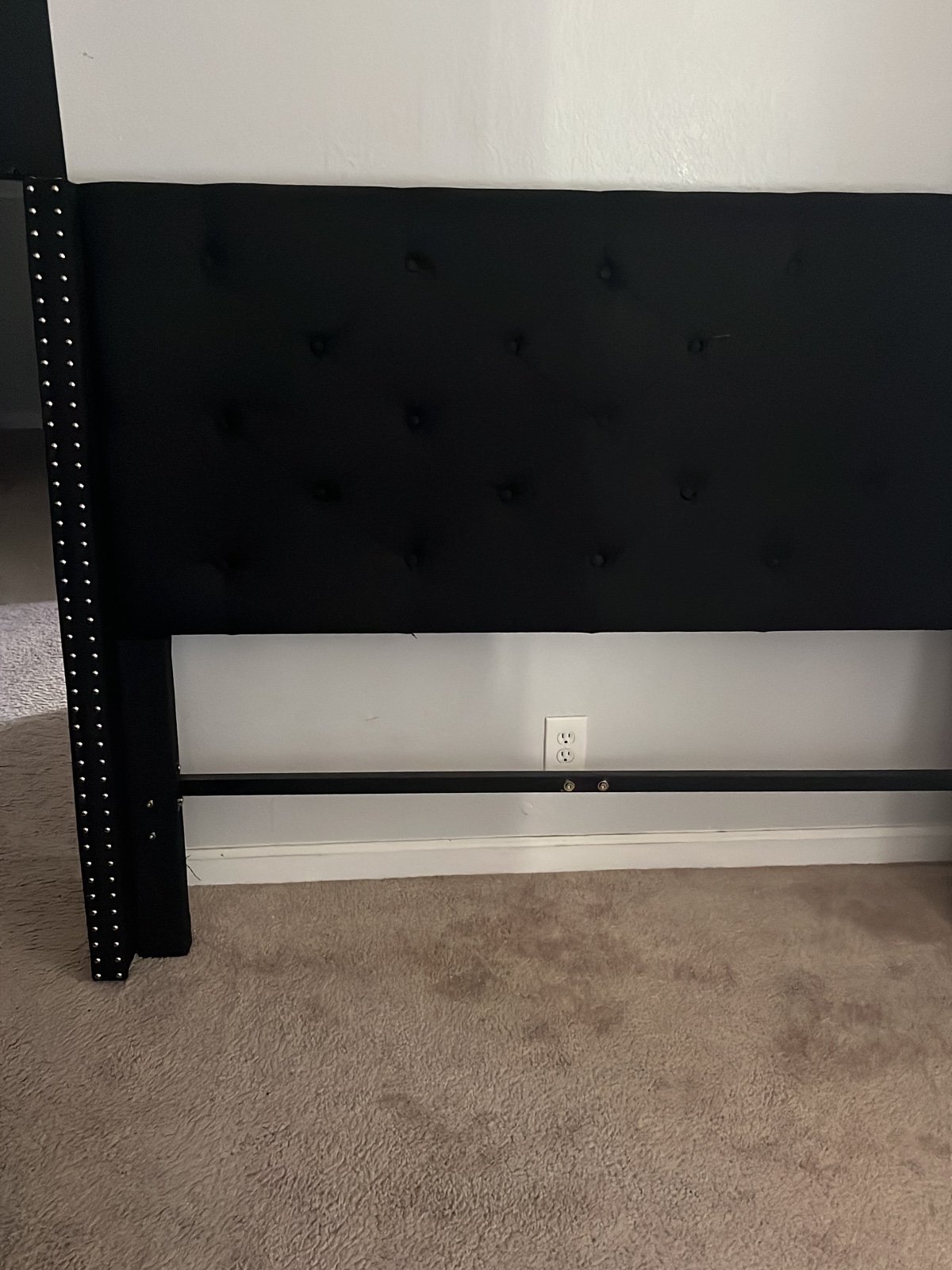queen bed frame Black