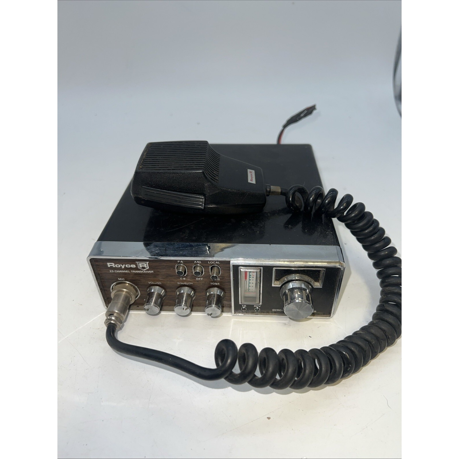 Vintage 1975 Royce I-612 Gyro Lock 23 Channel Transceiver CB Radio Untested