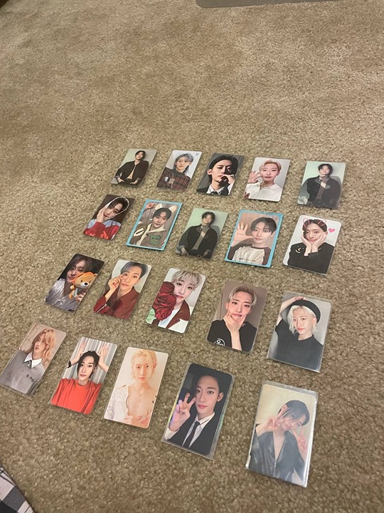 Yoojung OnlyOneOf photocard lot