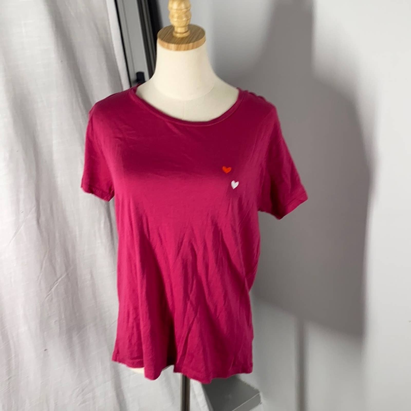 Sundry deep pink Love heart paper tee shirt size O/XS NWOT