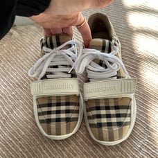 Burberry shoes