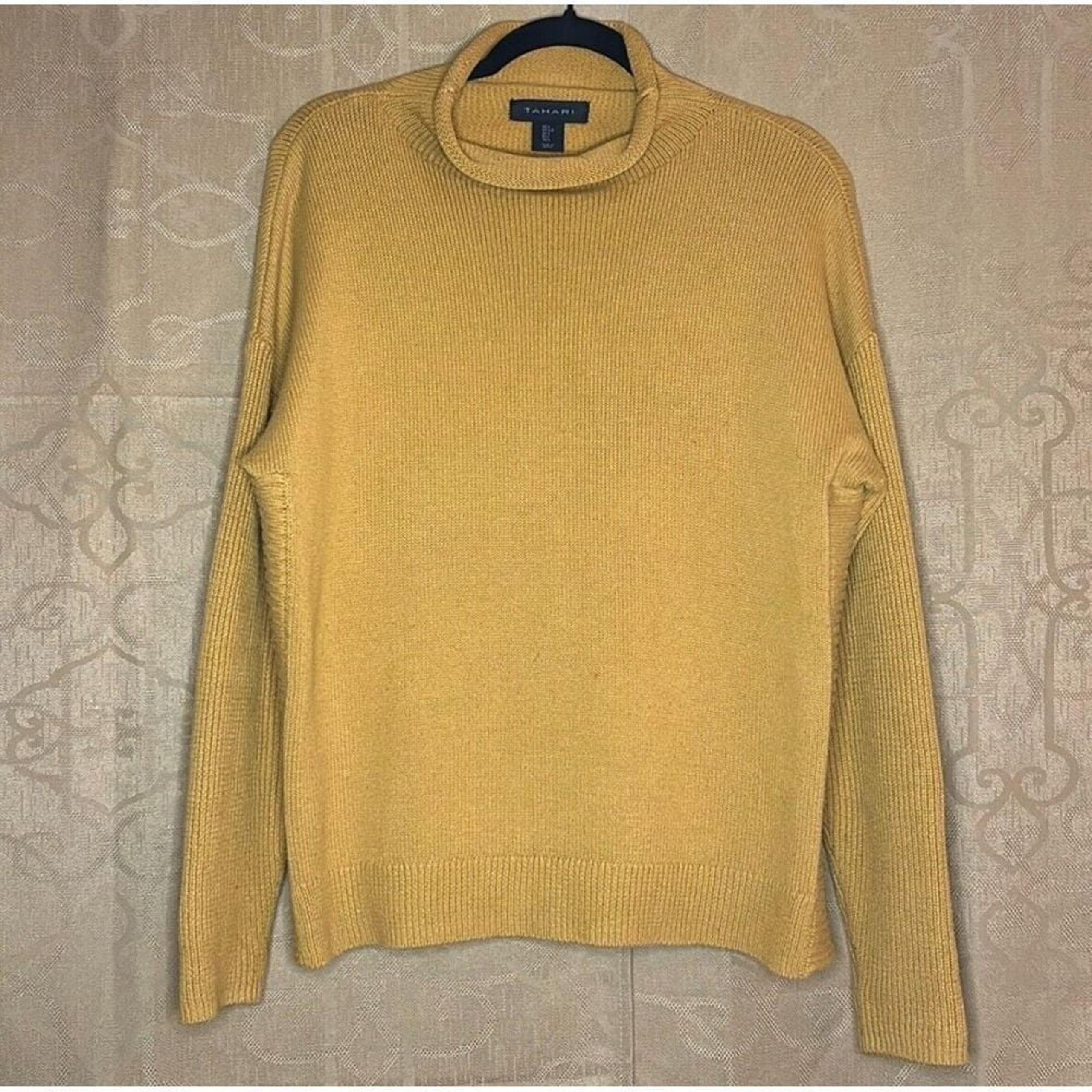 Tahari Women's Gold Mock-Neck Sweater Size Large