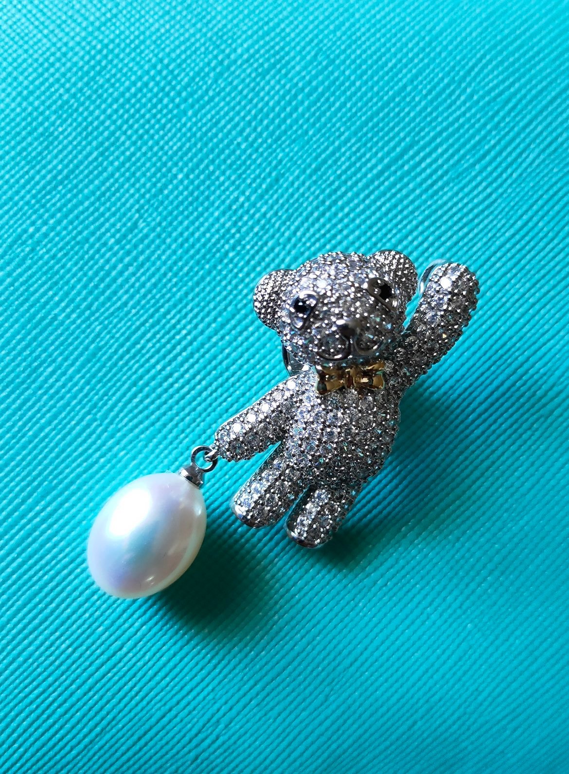 Pearl brooch, pendant