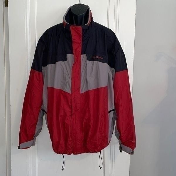Columbia Bugaboo” gray, red & black polyester/nylon jacket