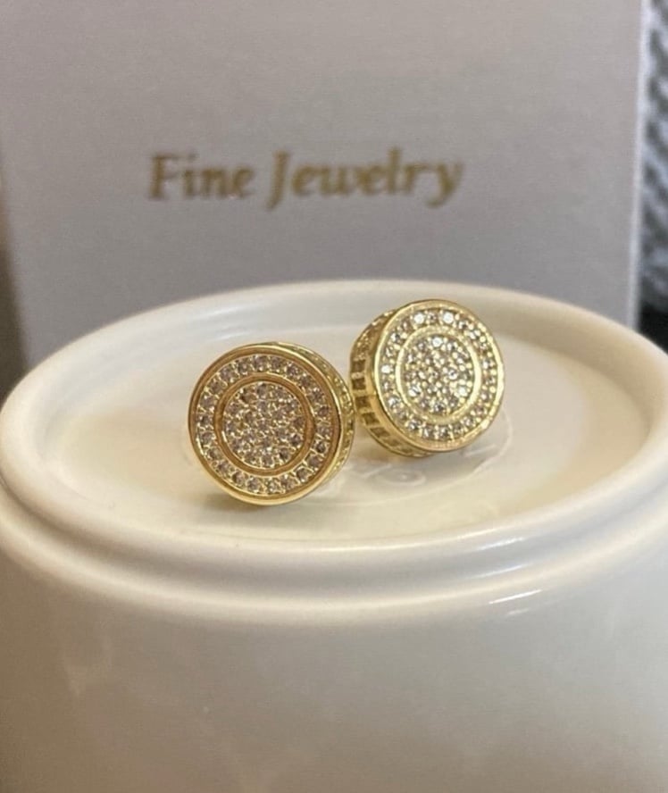 18K Gold / Diamond Round Studs ( Inventory Blowout Sale )
