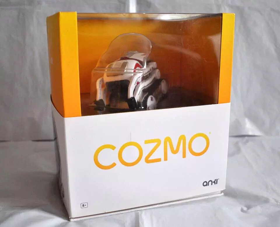 Cozmo Robot Toy Anki with Box Cubes Charger Instructions Excellent Condition