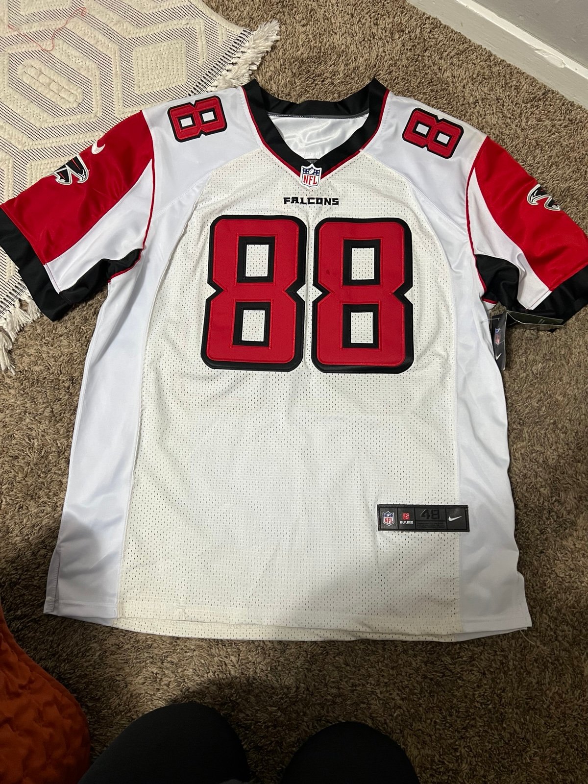 Brand new Falcons jersey (Tony Gonzalez)