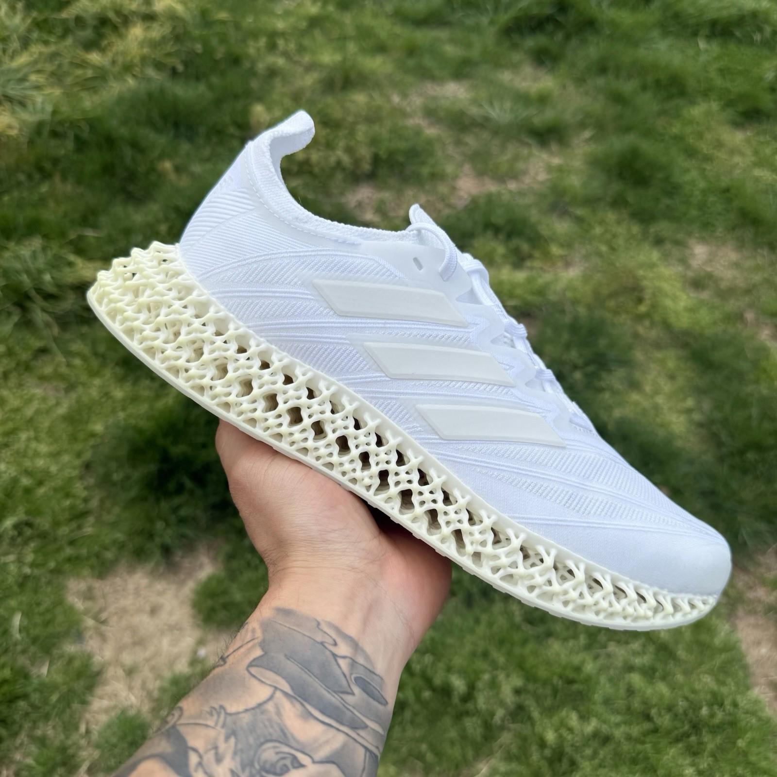 Adidas 4DFWD 4 Cloud White Core RUNNING - Size 9 Women