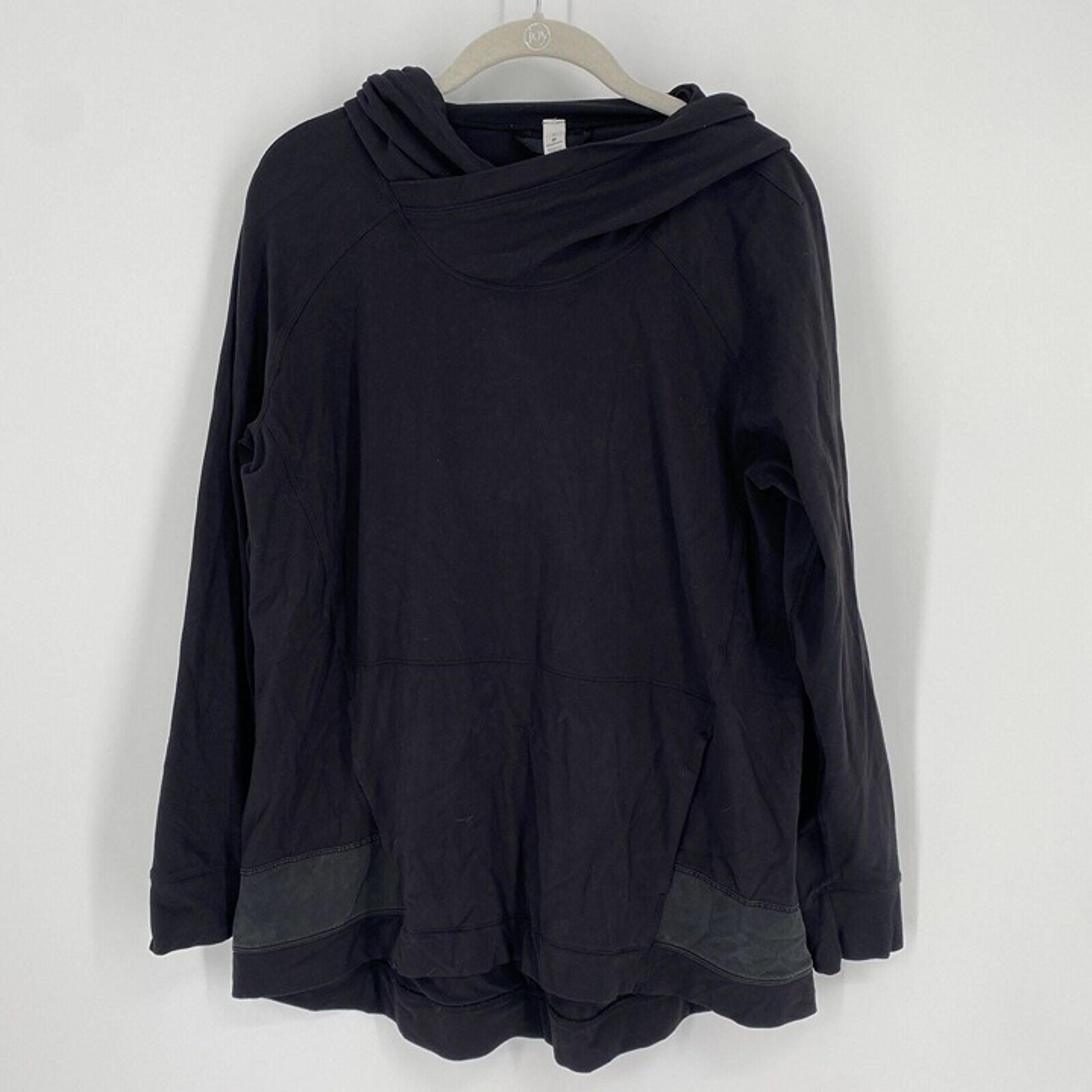 Lululemon Hoodie Women’s 8 black athletic athleisure workout running yoga