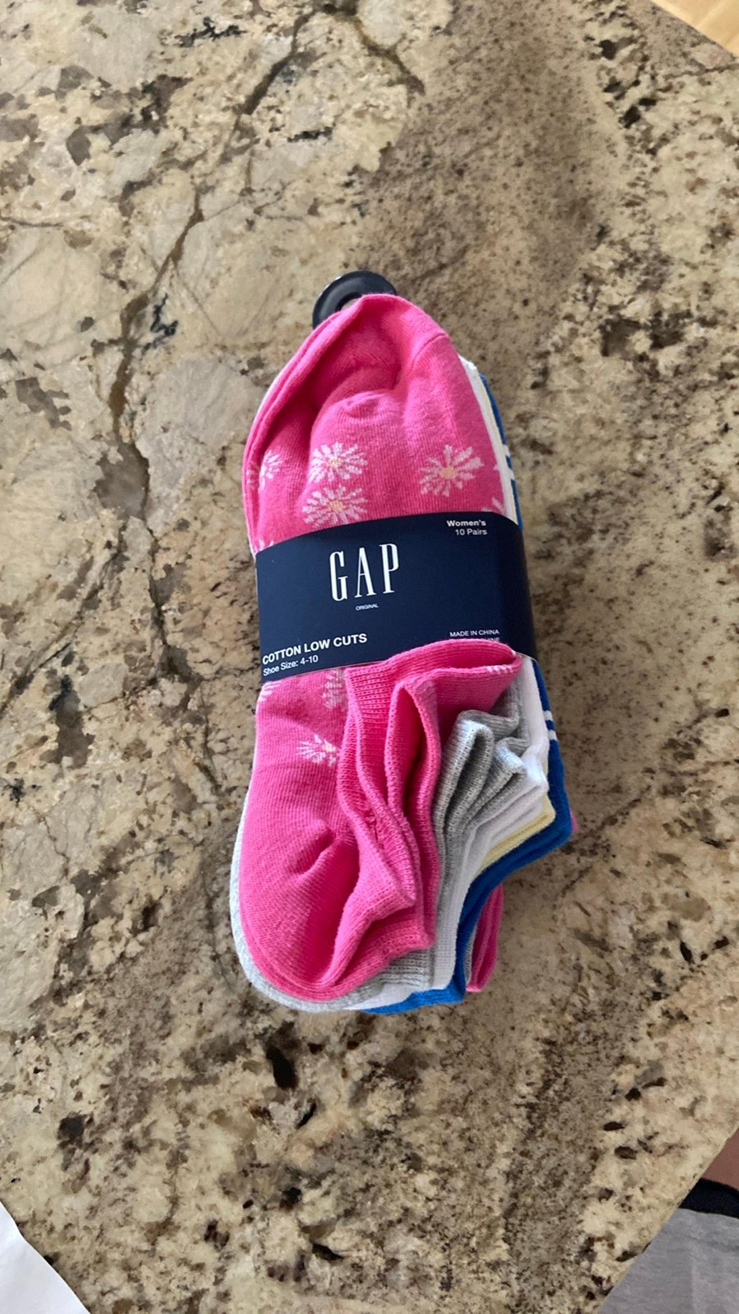 NWT GAP 10 PAIRS LOW CUTS WOMEN’S SOCKS