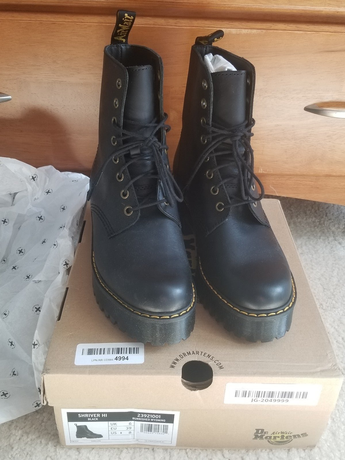 NIB Dr. Martens Shriver Hi L8