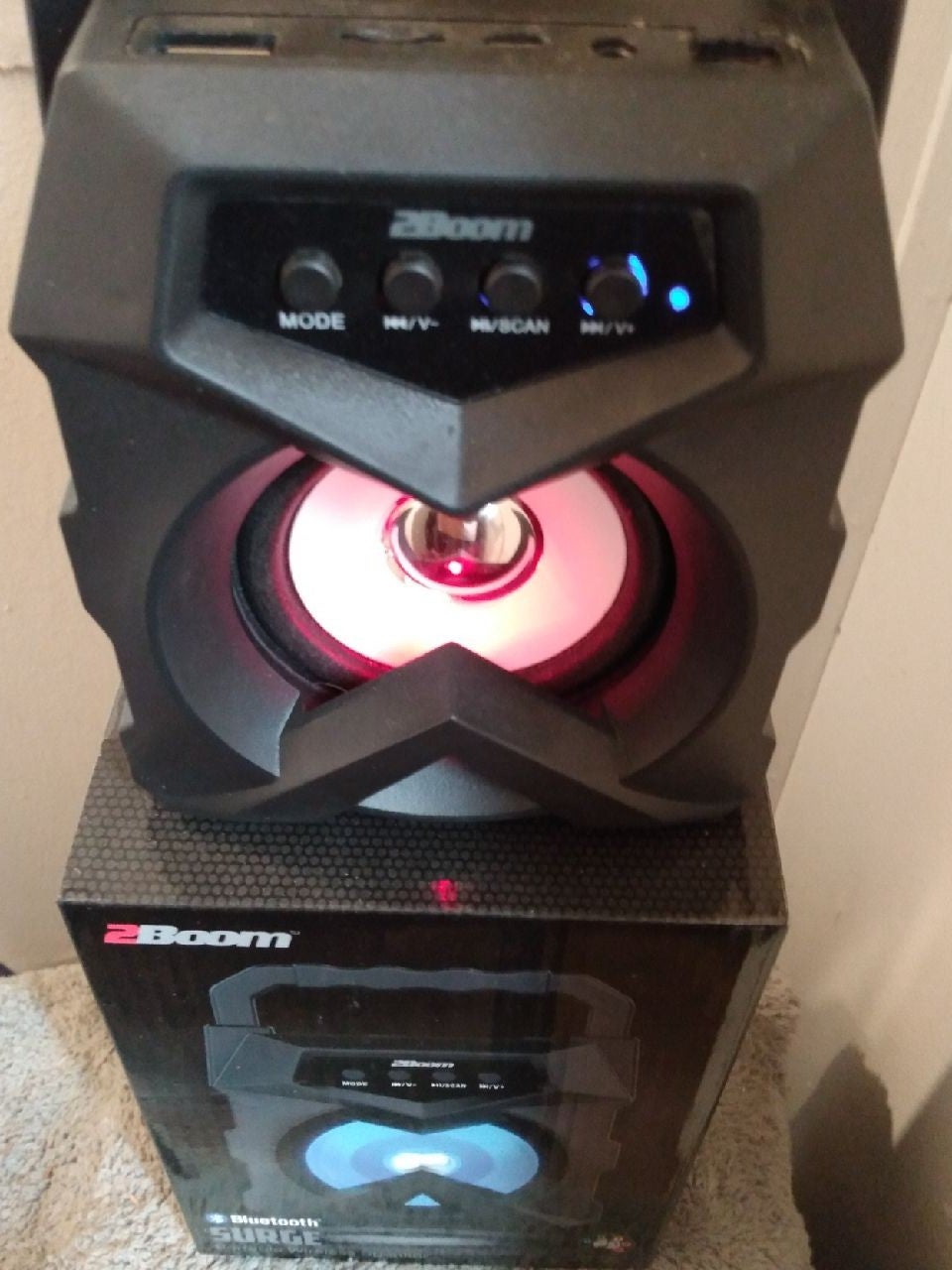 2boom Bluetooth speaker