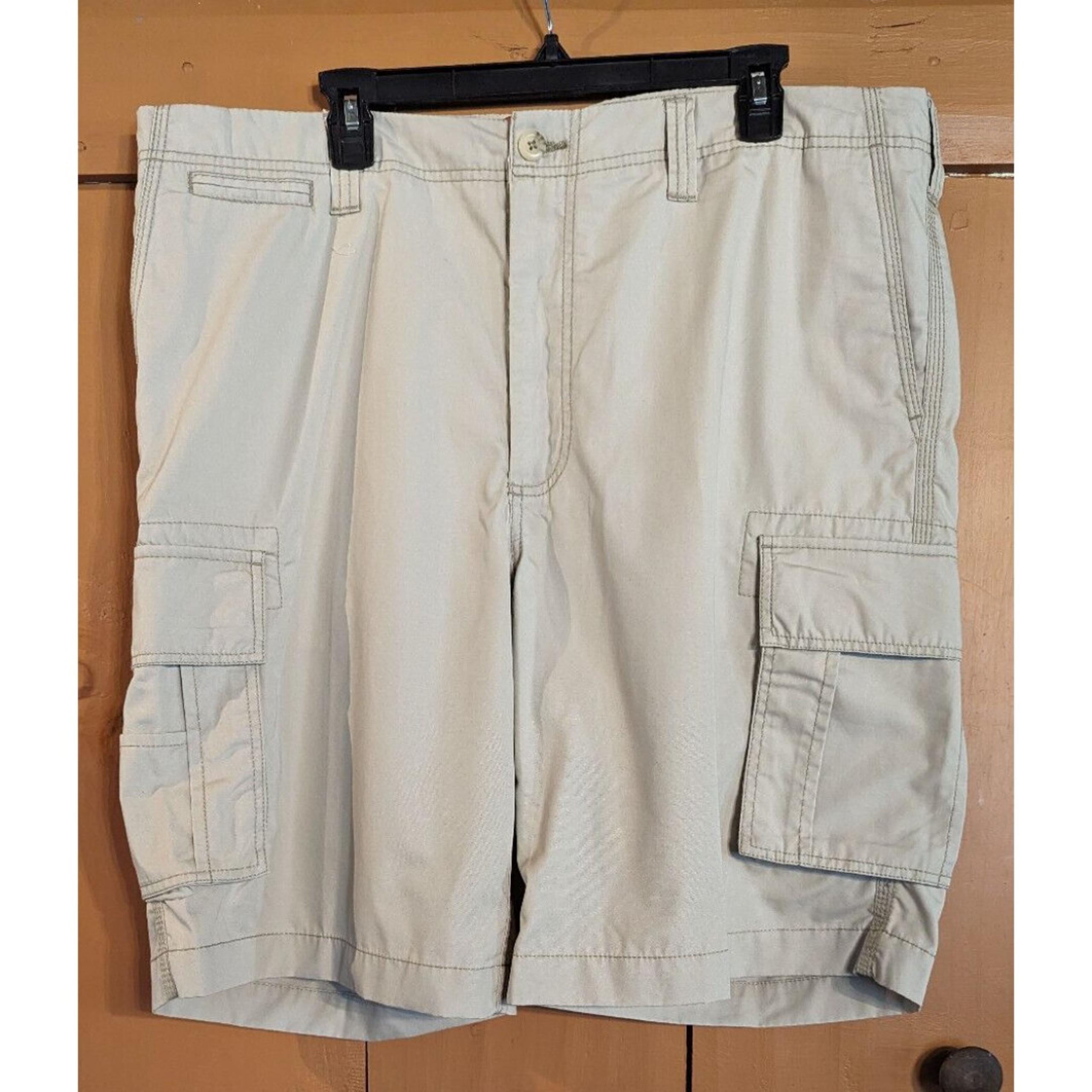 NWT Perry Ellis Men's Cargo Shorts Size 40 Canvas Relaxed Fit Beige Lightweight