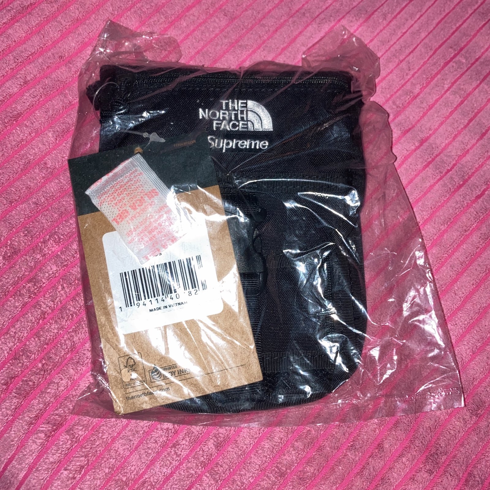Supreme tnf utility pouch