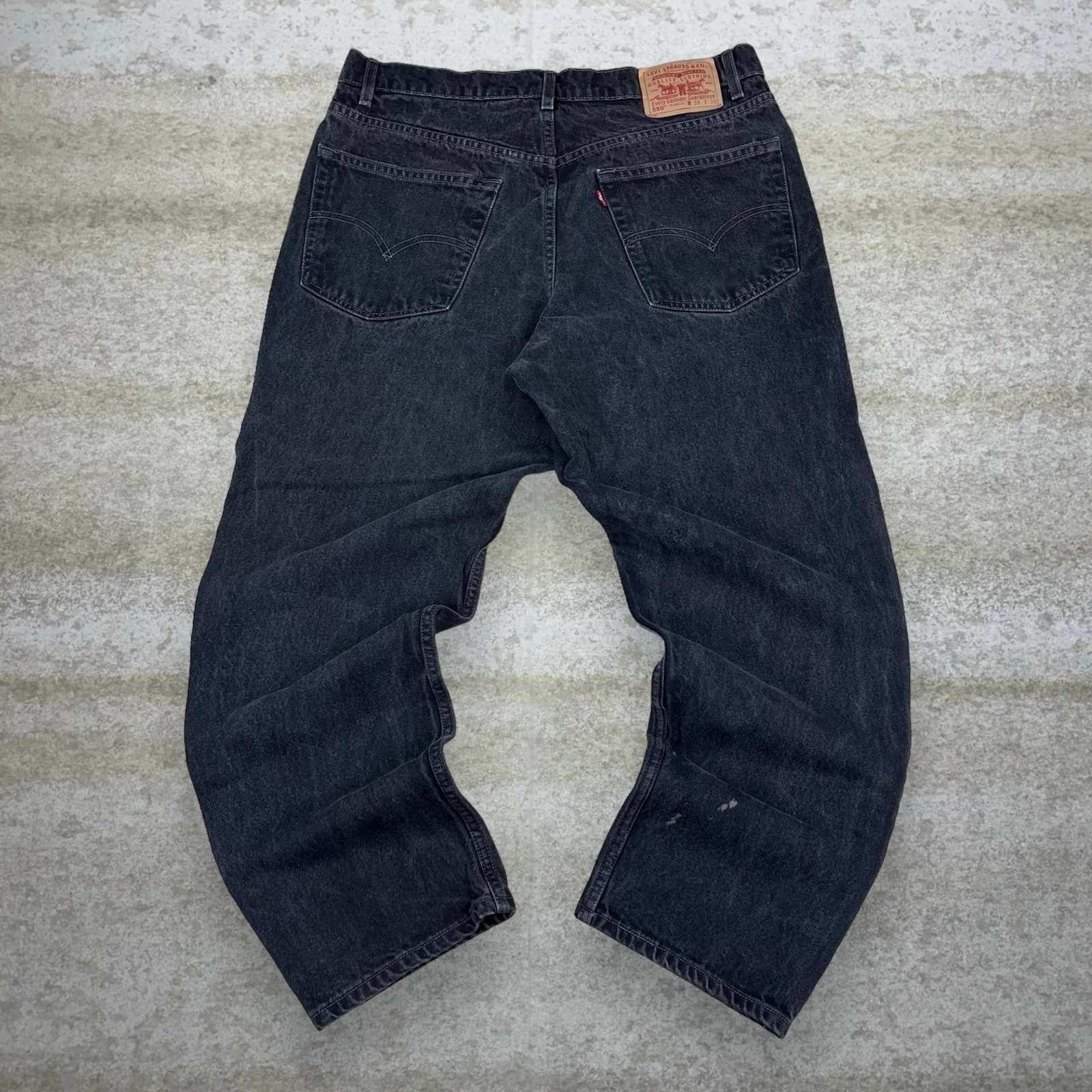 Vintage Levis Jeans 550 Relaxed Fit Jet Black Wash Denim 100% Cotton 90s