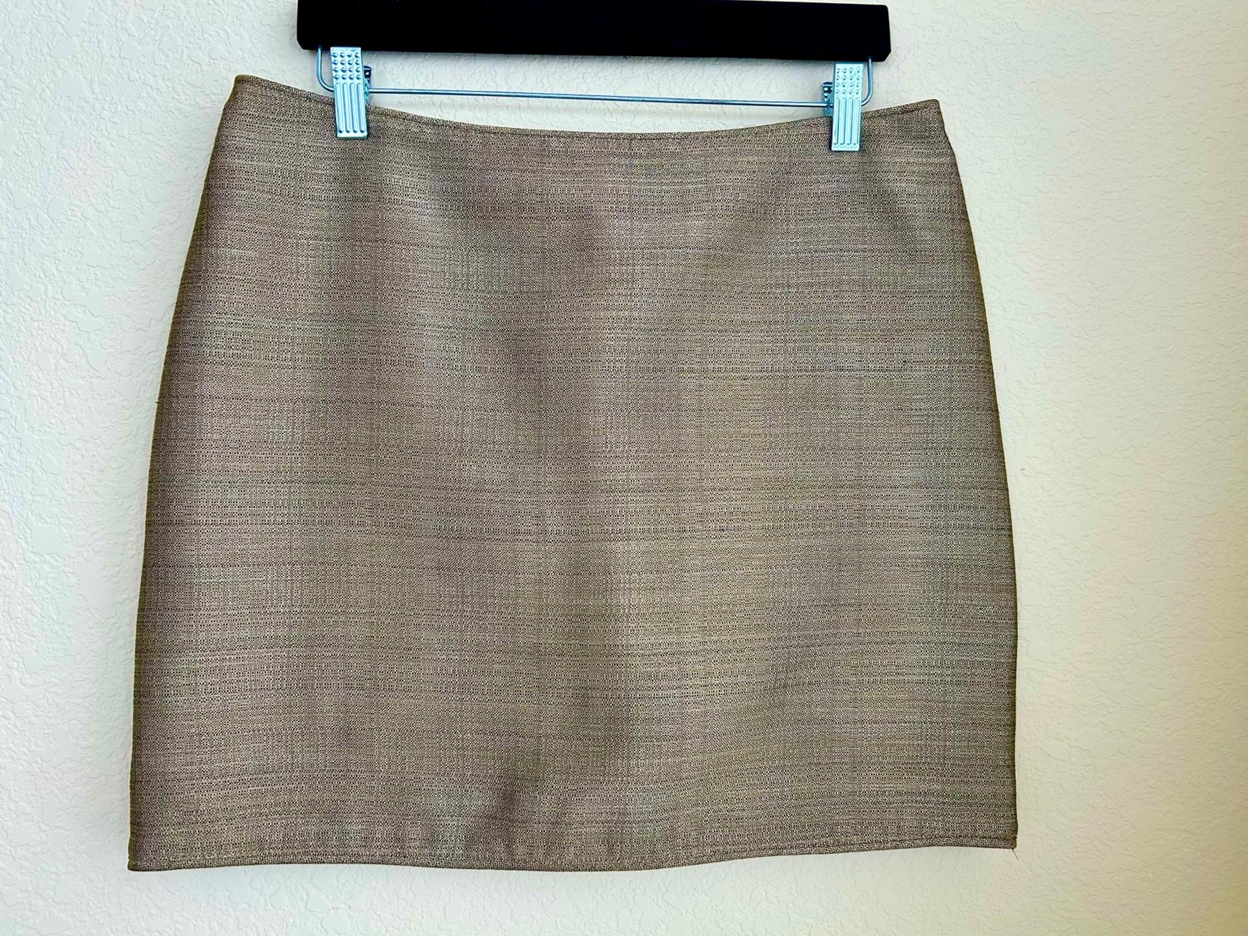 Burberry Women’s Brown Metallic Mini Skirt Lined Authentic Sz 8 NEW