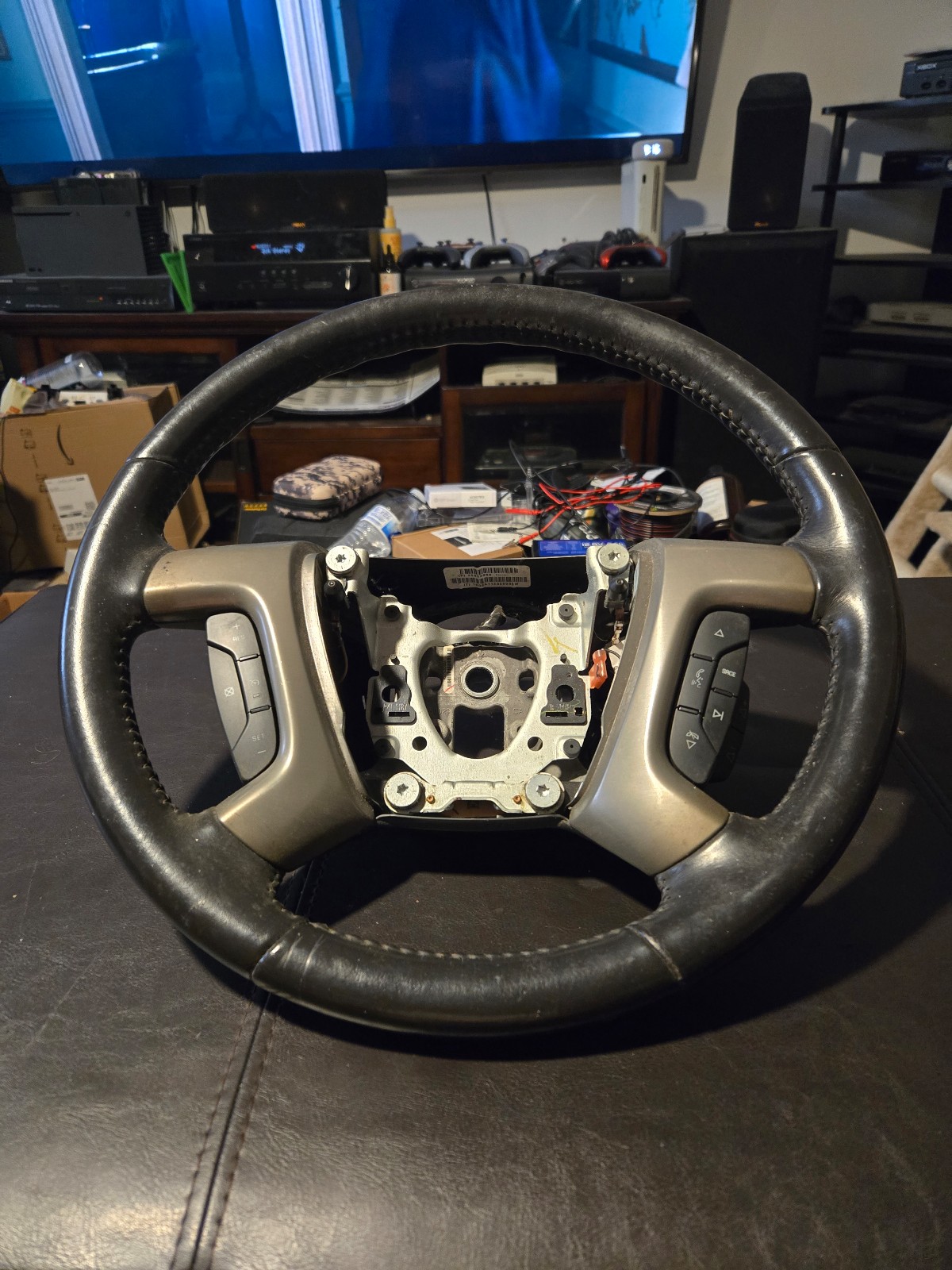 2007-14 Chevrolet Chevy Tahoe Silverado Avalanche Steering Wheel Leather EBONY