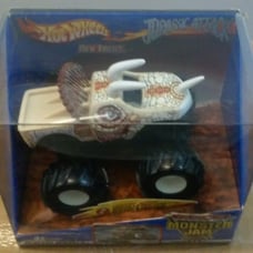 Mattel Hot Wheels Monster Jam 2002 Rev Tredz JURASSIC ATTACK 1:43 Scale Truck