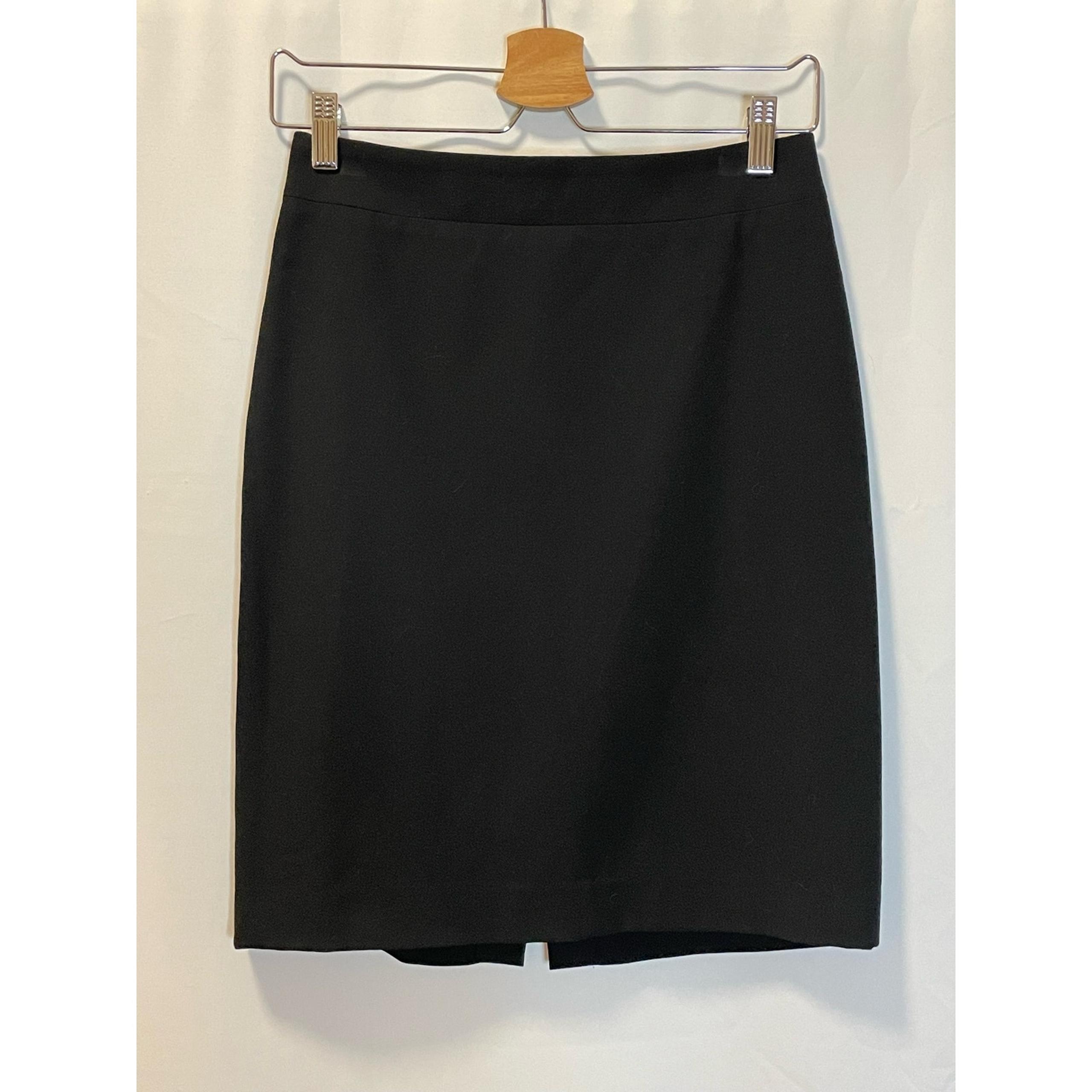 Uniqlo Black Polyester Rayon Blend Pencil Skirt Back Zip Size 2